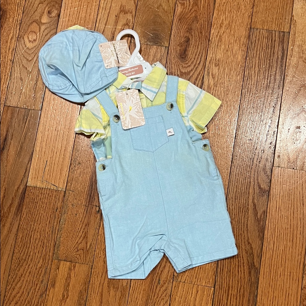Tommy Bahama Blue and Yellow Baby Set
